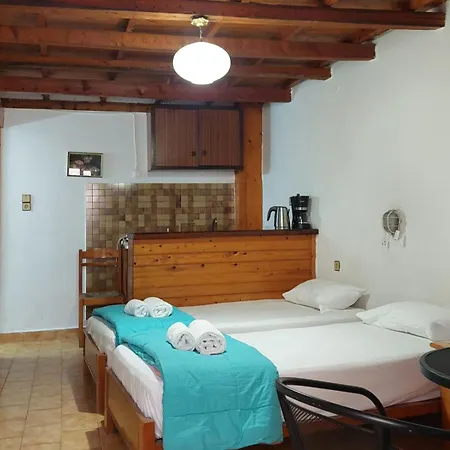 Chryssoula Inn *